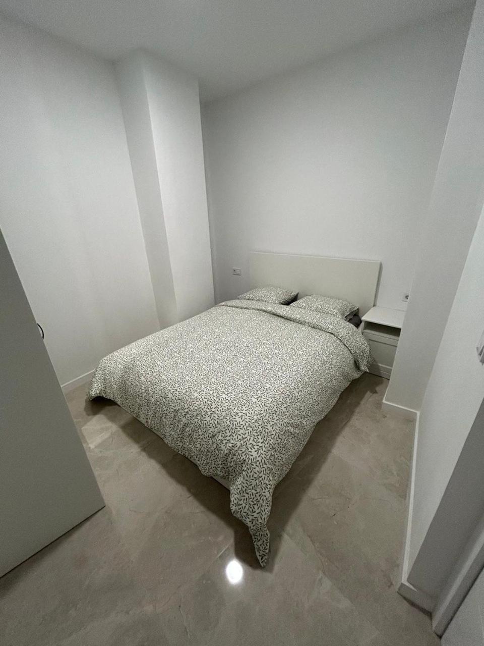 Elegance Apartment Аликанте Екстериор снимка